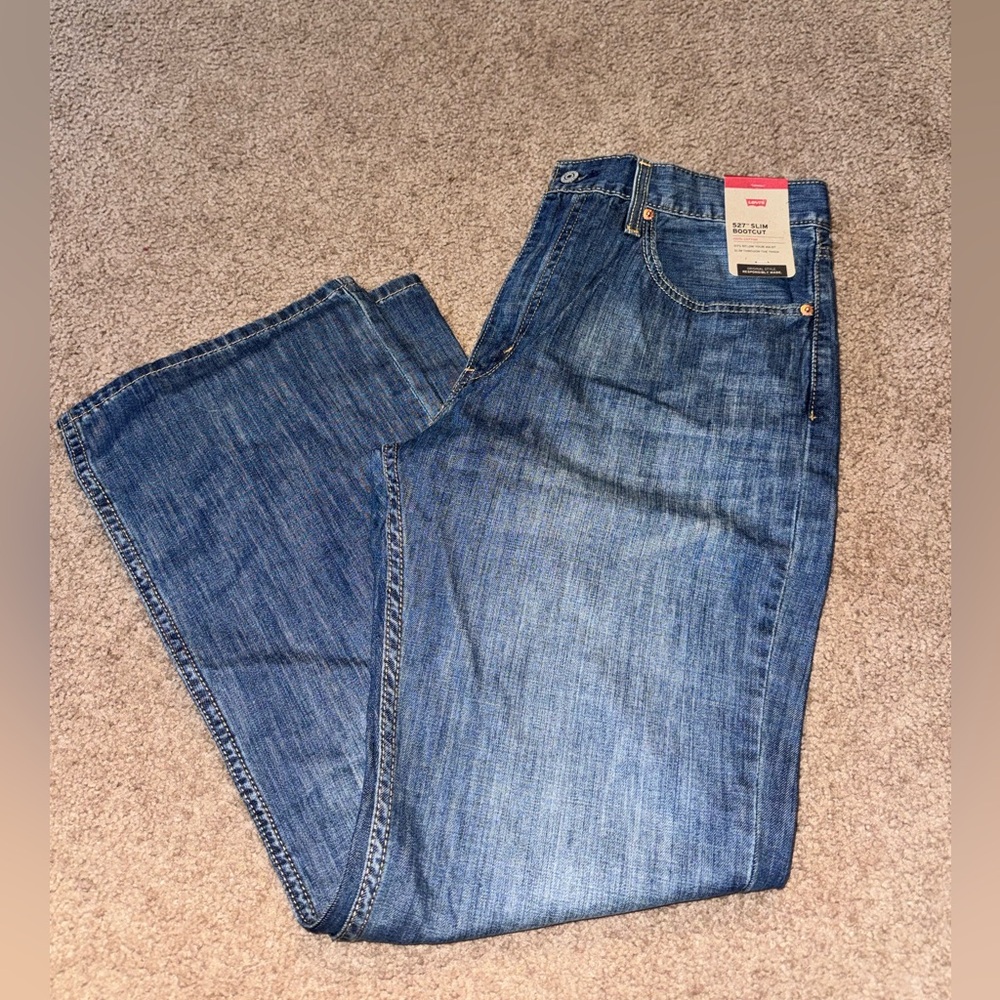 Levi's Men's Bootcut Jeans in Classic Blue